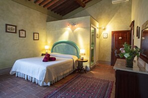 10 chambres, draps fournis