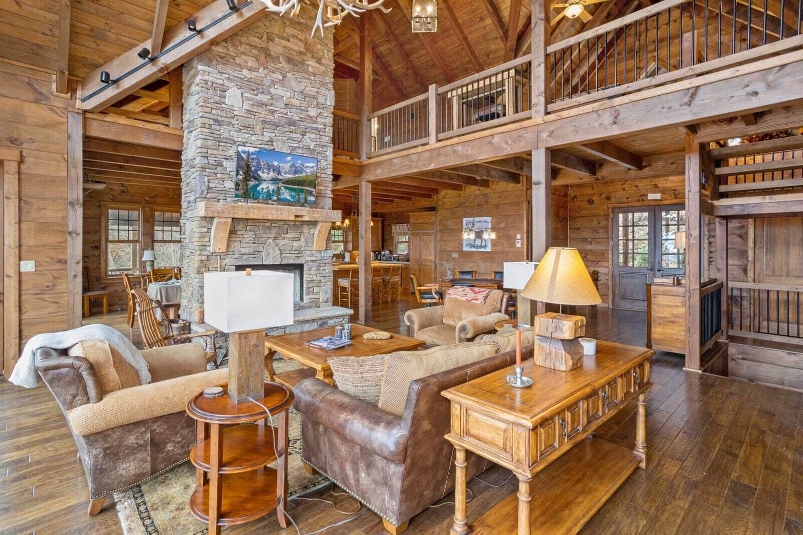 Smart TV, fireplace, DVD player, table football