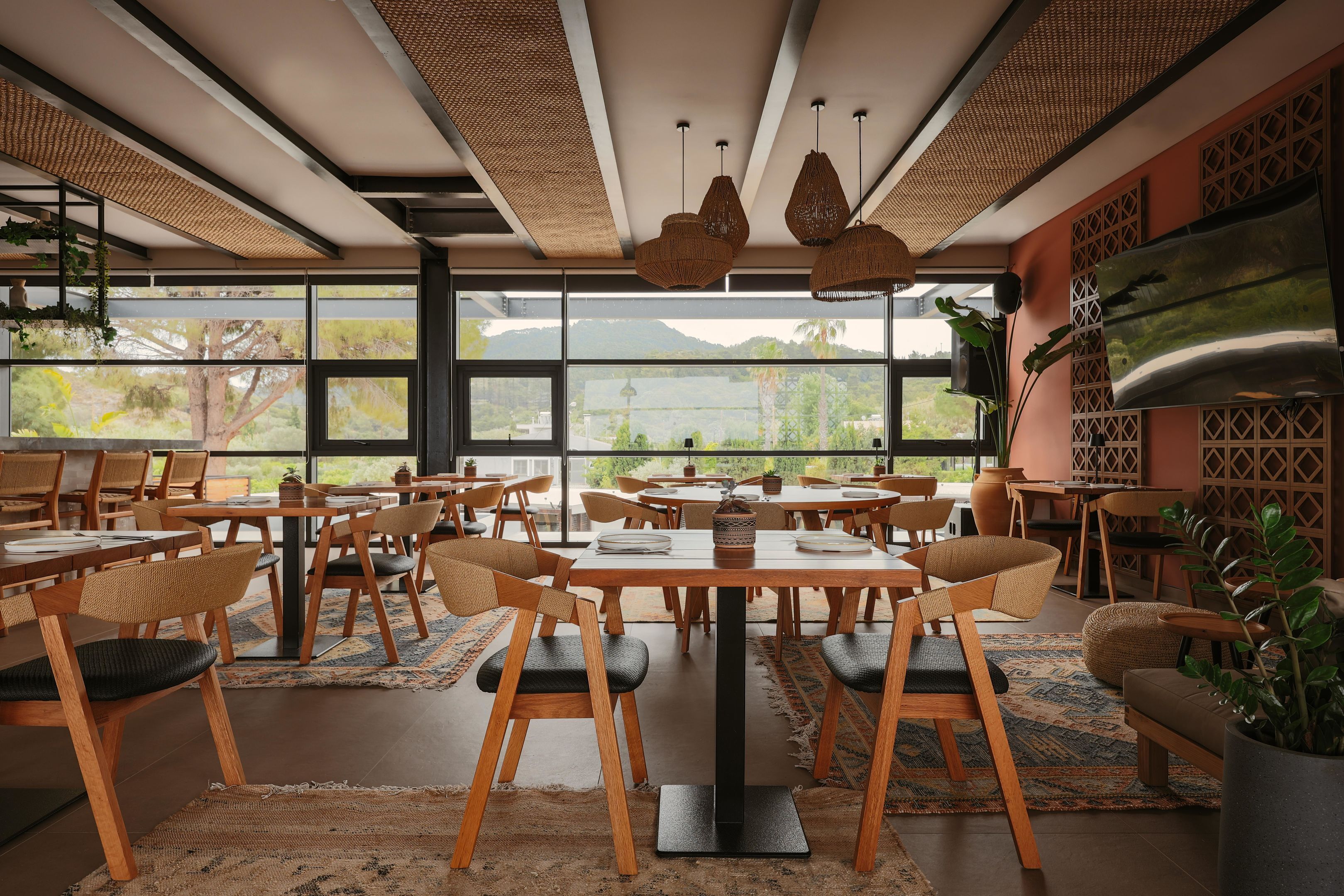 Se sirven desayunos y cenas, con vista al jardín 