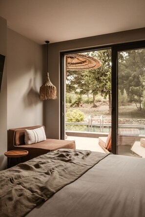 Habitació doble prèmium | Roba de llit hipoal·lergògena, caixa forta a l'habitació i escriptori 