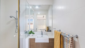 Shower, towels