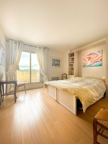 Beautiful Villa 8 guests - Pool Access in Mandelieu