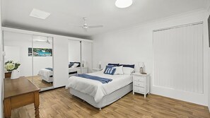 2 bedrooms, desk, iron/ironing board, free WiFi