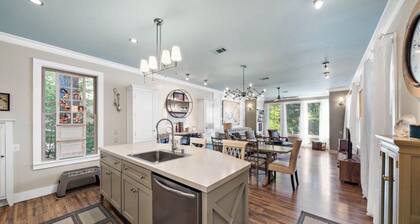 Captain’s Cove Lake Cottage with Dock, Pool, & Game Room