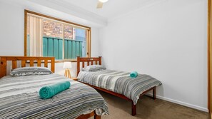4 bedrooms, desk, iron/ironing board, free WiFi