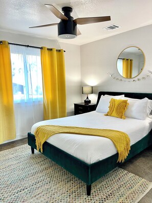 2 bedrooms, iron/ironing board, WiFi, bed sheets
