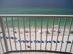 Property grounds - Crystal Shores West 801 | 3BR Gulf-Front Condo | Stunning Views | West Beach (Gulf Shores)