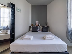 2 habitaciones, tabla de planchar con plancha y wifi gratis 