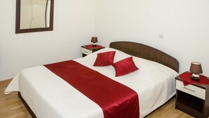 Panoramic Villa | 4 bedrooms, iron/ironing board, WiFi (free), bed sheets - Holiday Villa Perna with Swimming Pool (Orebic)