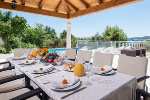 Terrace/patio - Holiday Villa Perna with Swimming Pool (Orebic)