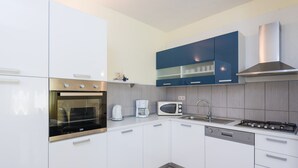 Panoramic Villa | Private kitchen | Full-size fridge, microwave, oven, stovetop - Holiday Villa Perna with Swimming Pool (Orebic)