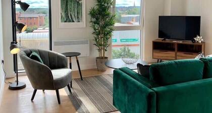 1 Bed Modern Apartment in a Converted Mill