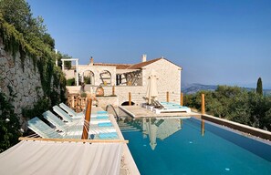 Outdoor pool - Sinium Luxury Villa II, stunning Sea View 4 Bedroom villa at Sinies, Corfu (Sinies, Kassopeon)
