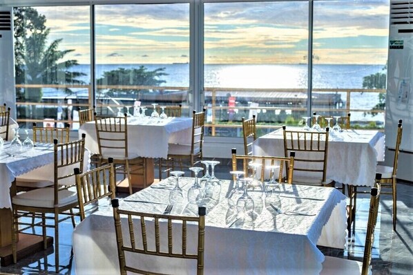 Delicatessen - Hôtel COPACABANA BEACH (Kribi)