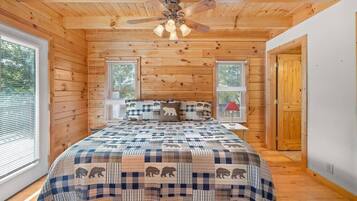 4 bedrooms, free WiFi, bed sheets, wheelchair access