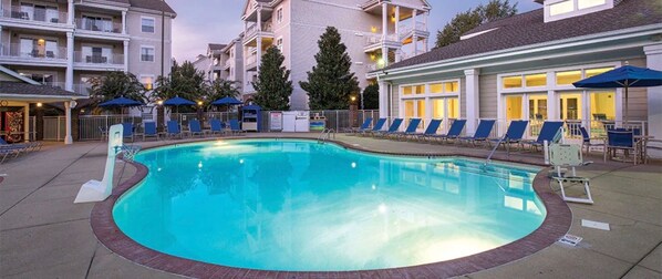 Indoor pool, outdoor pool