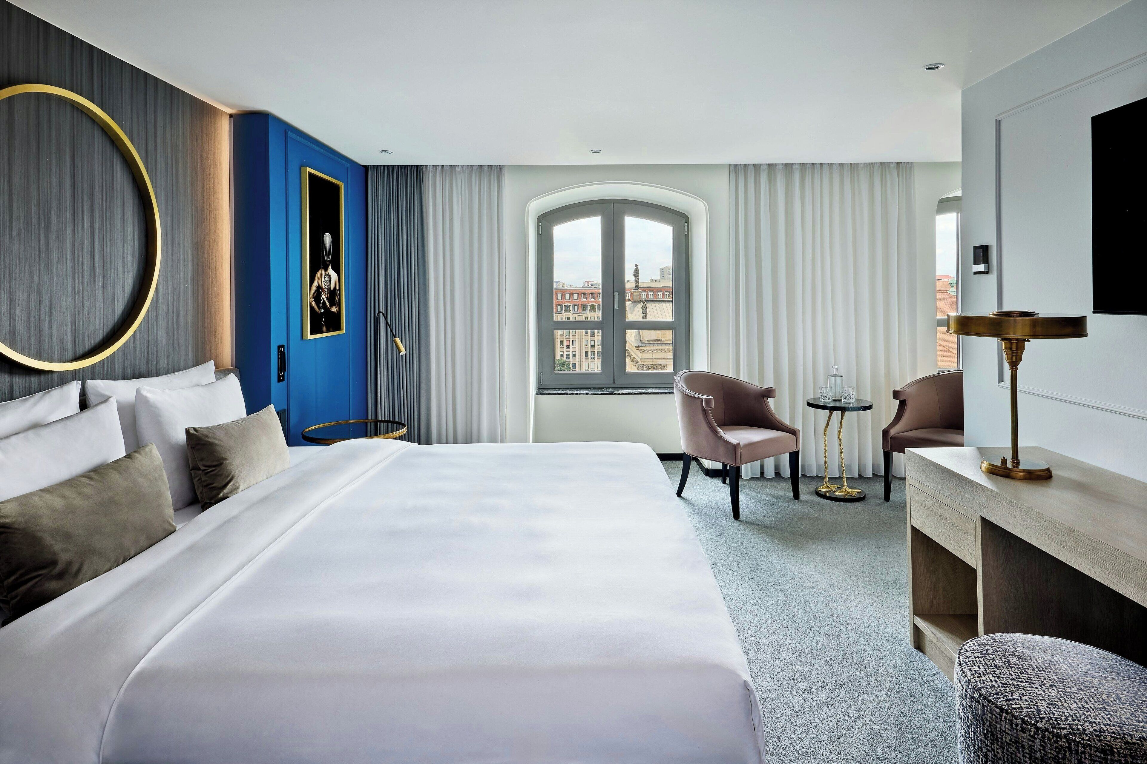 Junior-Suite, 1 King-Bett | Hochwertige Bettwaren, Daunenbettdecken, Pillowtop-Betten, Schreibtisch