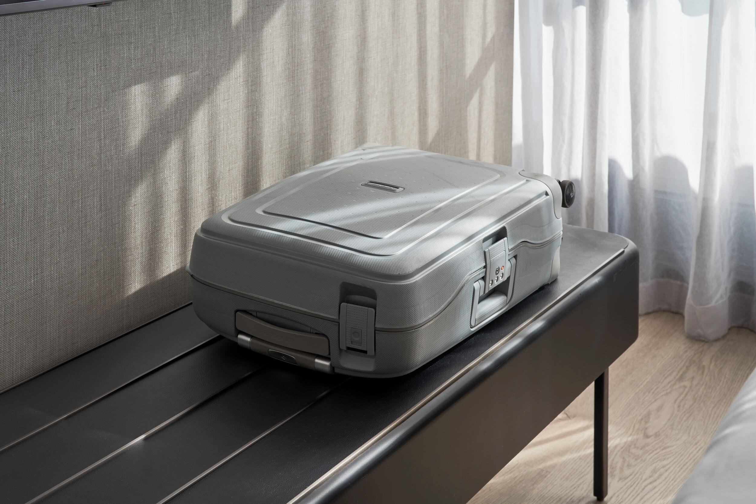 1 bedroom, desk, iron/ironing board, free cots/infant beds