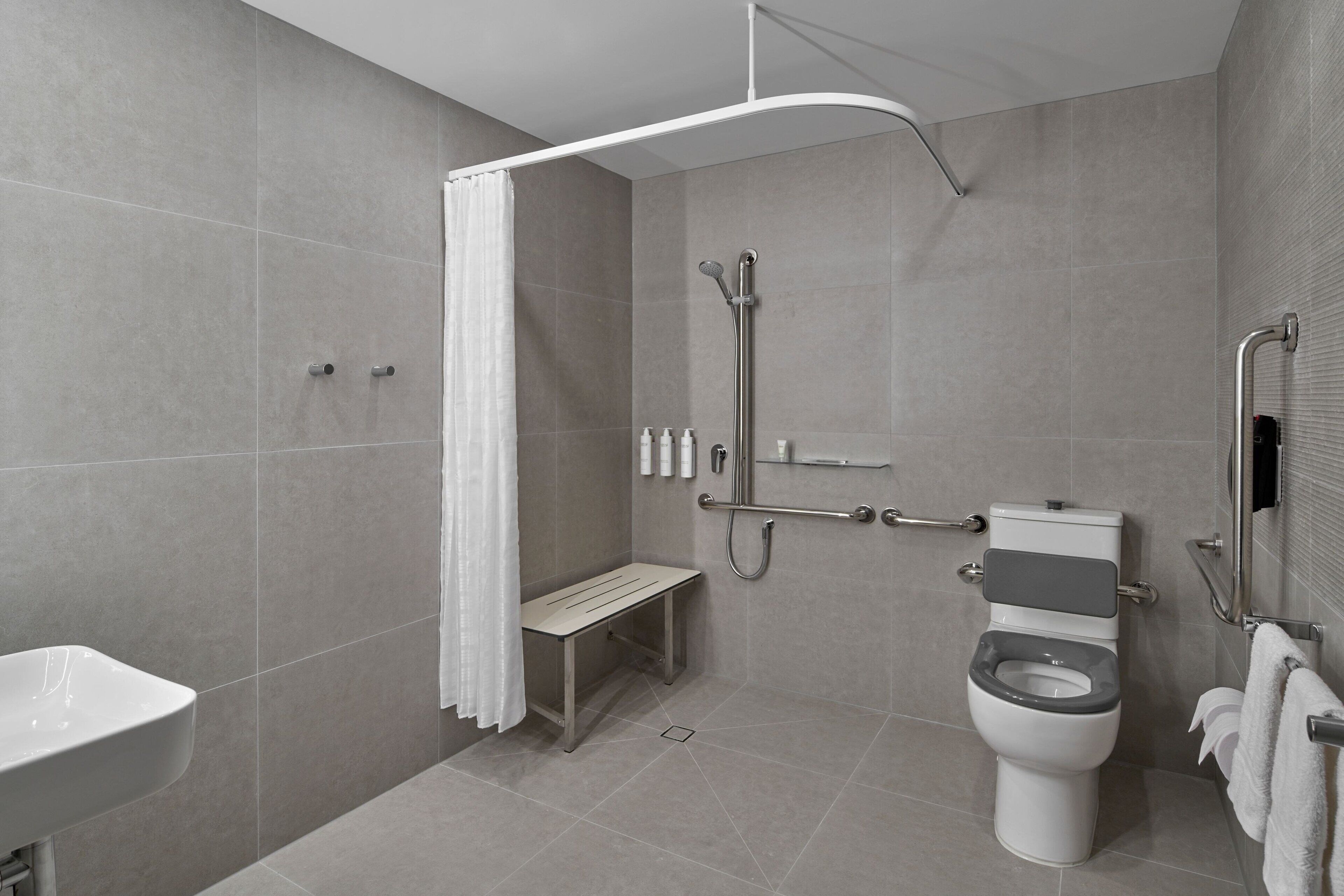 deluxe room, 1 king bed, non smoking | 1 bedroom, desk, iron/ironing board, free cots/infant beds