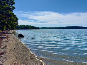 Beach - Lucky Stone Retreat - Private Beach & Acadia View (Sullivan)