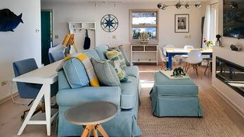 House | 2 bedrooms, iron/ironing board, free WiFi, bed sheets
