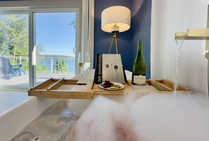 House | Interior - Lucky Stone Retreat - Private Beach & Acadia View (Sullivan)