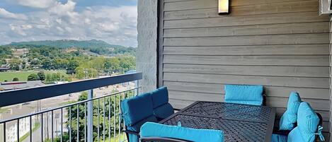 Condo, Multiple Beds, Pool Access, City View (#133 - No Pets) | Outdoor dining