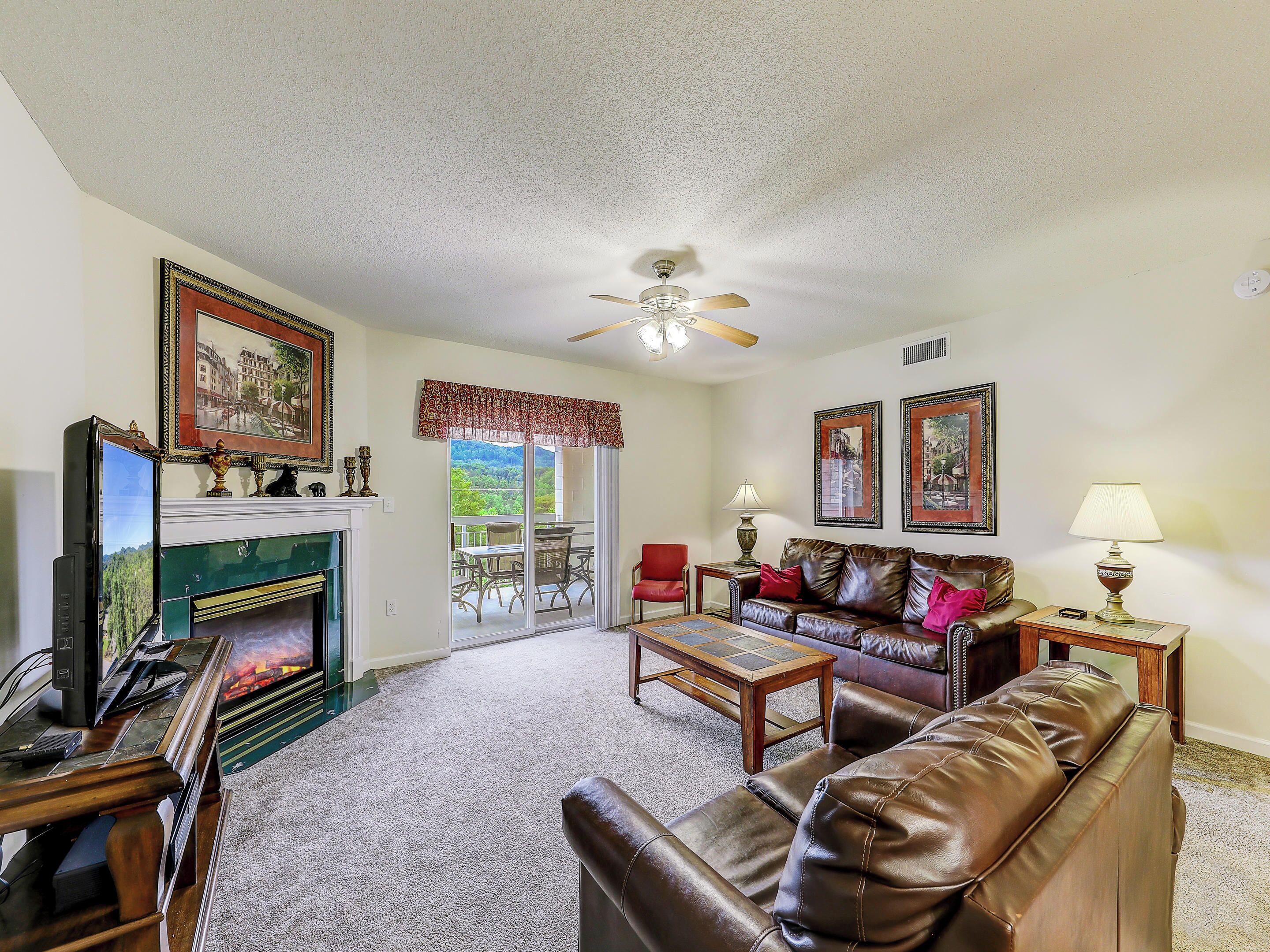 Condo (#524 - No Pets) | Living area