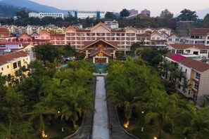 Exterior - Sanjiang Peninsula Hotel (Yun County)
