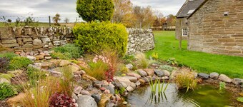 Home Farm Cottage (with swimming pool and sauna)