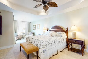 3 bedrooms, Internet, bed sheets - Contemporary townhome with 21-foot dock, 4 decks, WiFi, AC & shared pool (West Ocean City)