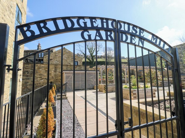 Property grounds - Over The Arch (Keighley)