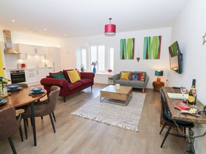 Living area - Over The Arch (Keighley)