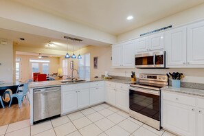 Fridge, microwave, oven, stovetop - Bulldog Beach House | 2 Gulf-View Balconies | 2 Pools, Tennis, Steps to Shore (Fort Morgan)