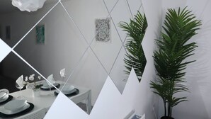 Appartamento Luxury, bagno in camera, vista giardino | Ristorante