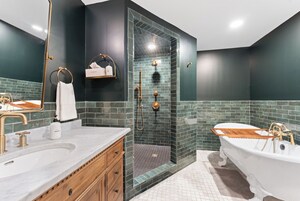 Room, 1 King Bed (Garden) | Bathroom