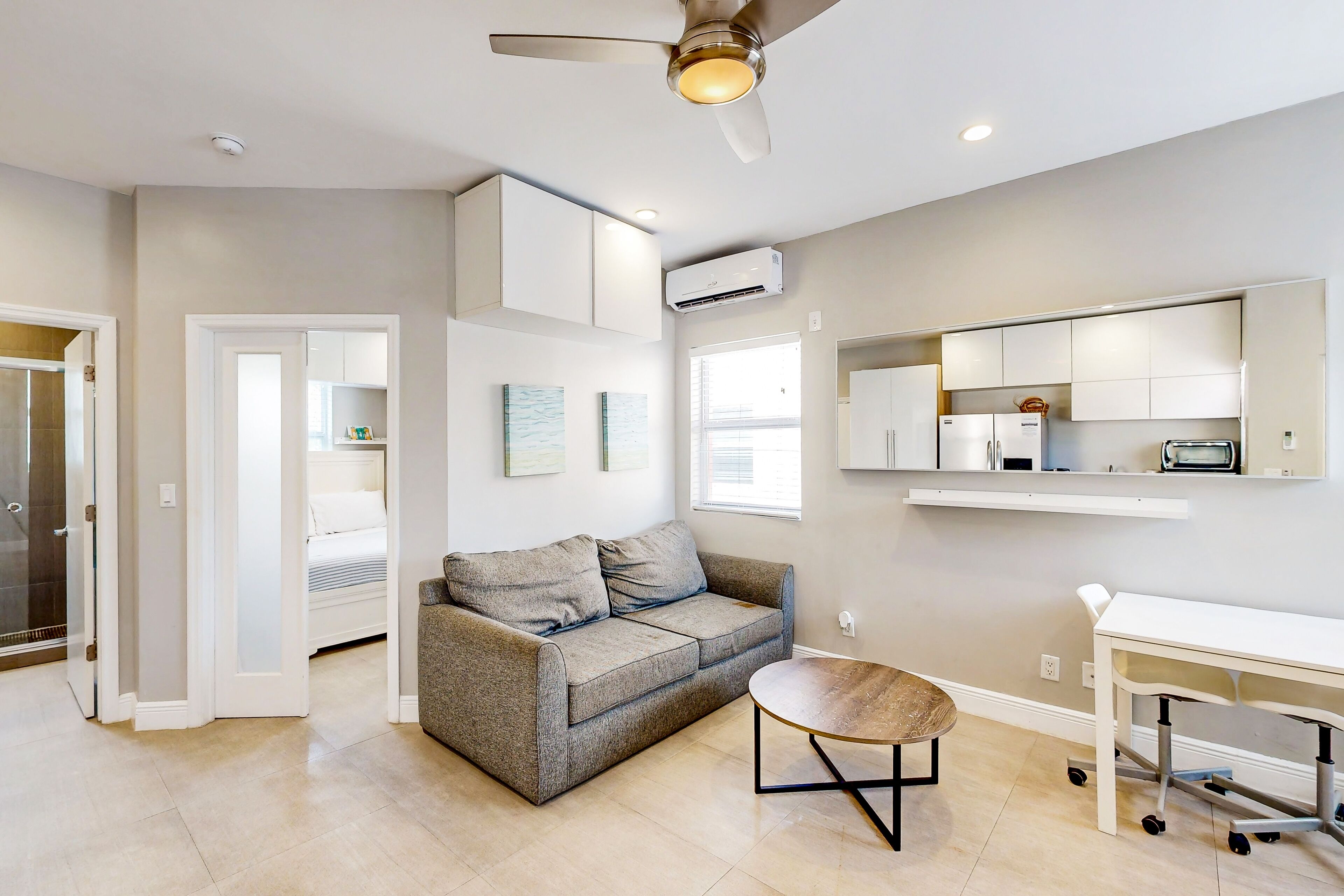 Cool Tide at Art Deco Beach Bungalows | 1 Block to Hollywood Beach Broadwalk