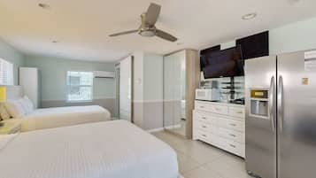 Desk, WiFi, bed sheets
