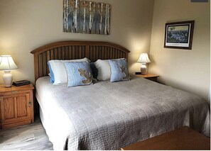 1 bedroom, travel cot, free WiFi, bed sheets