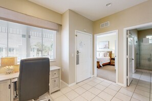 3 habitaciones, escritorio, wifi y ropa de cama