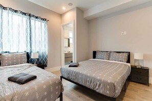 4 bedrooms, desk, iron/ironing board, free WiFi