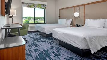 Desk, laptop workspace, iron/ironing board, free WiFi