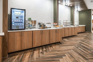 Desayuno continental incluido todos los días