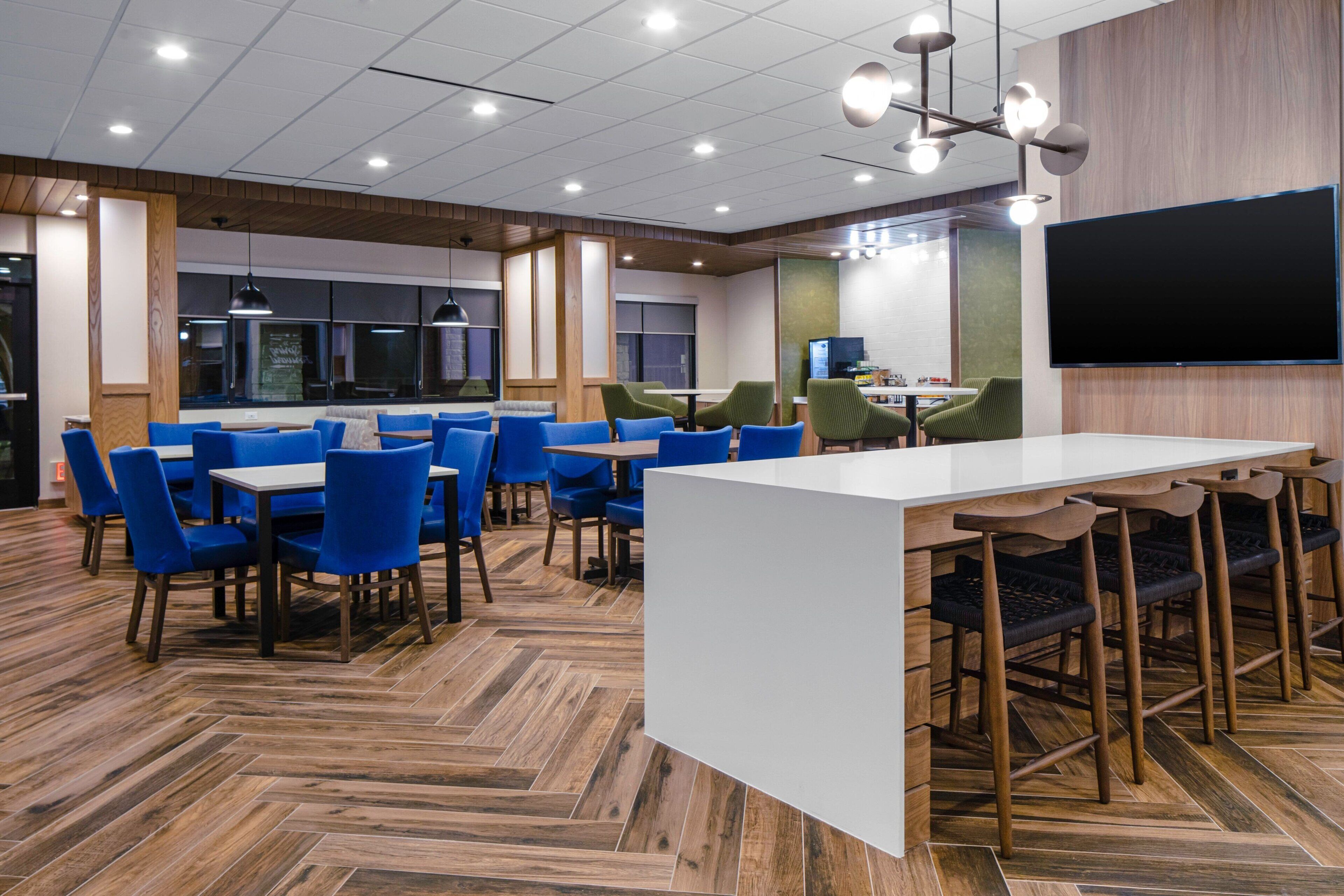 free daily continental breakfast