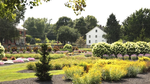 Historic Schoolmaster’s House in Zoar