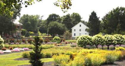 Historic Schoolmasterâs House in Zoar