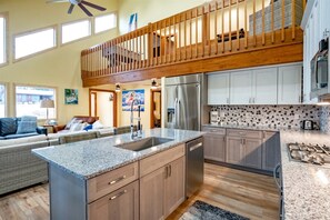 Nhà (Creekside Vibes) | Ngoại thất