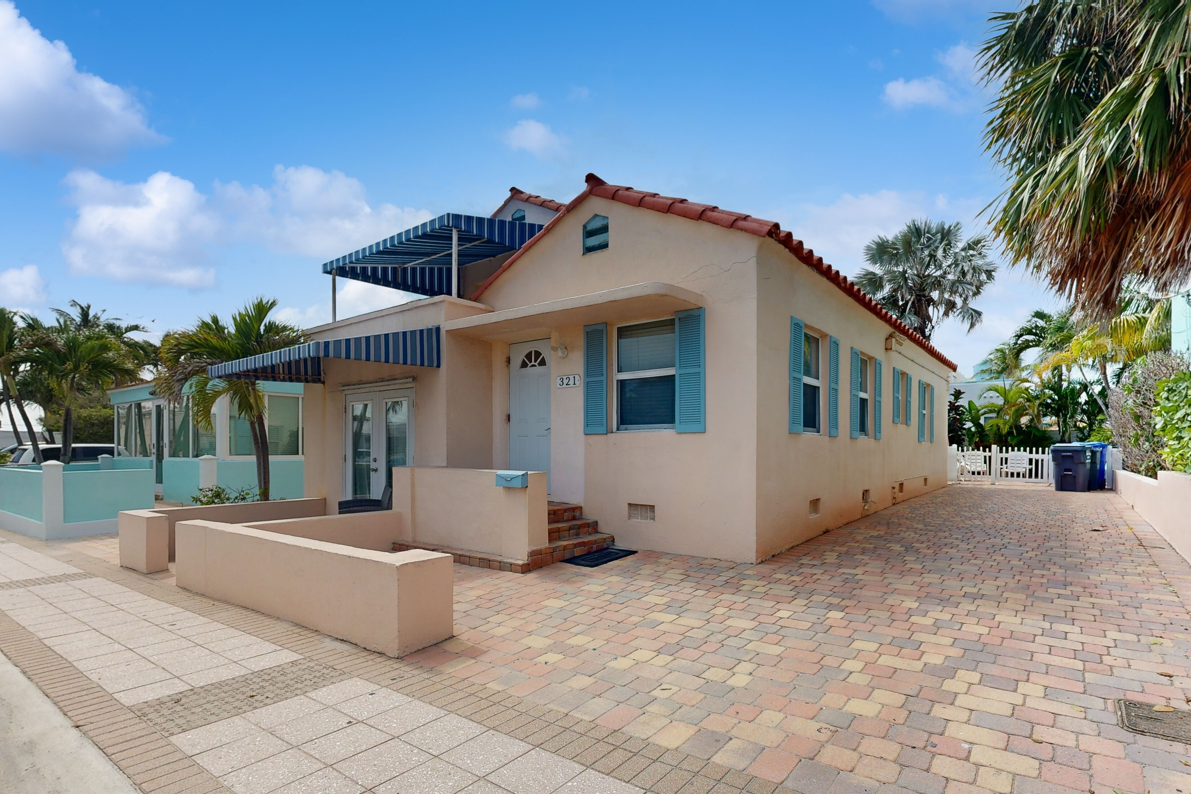 Modern Home w/ Balcony & Patios, Steps to the Beach
