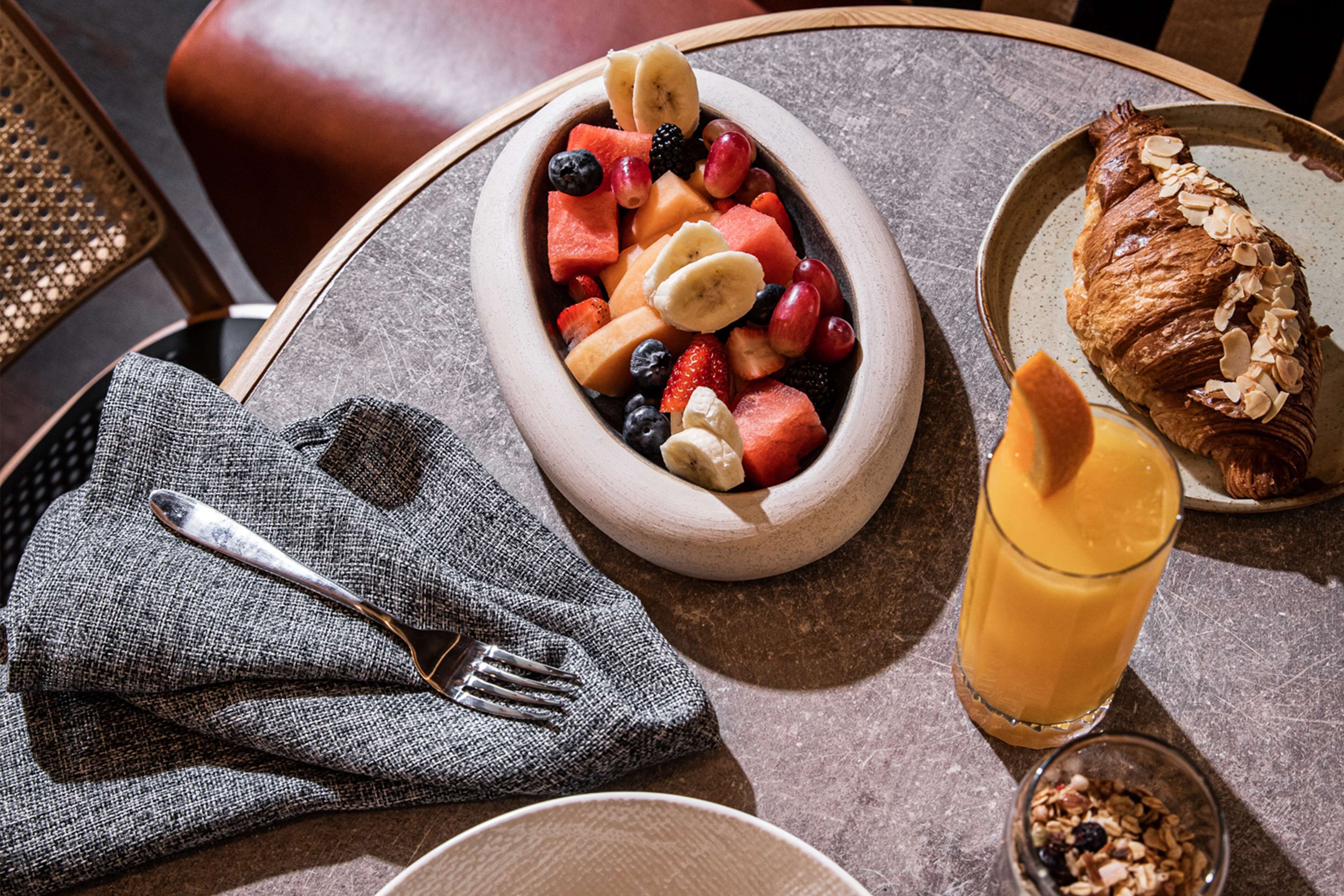 daily cooked-to-order breakfast for a fee