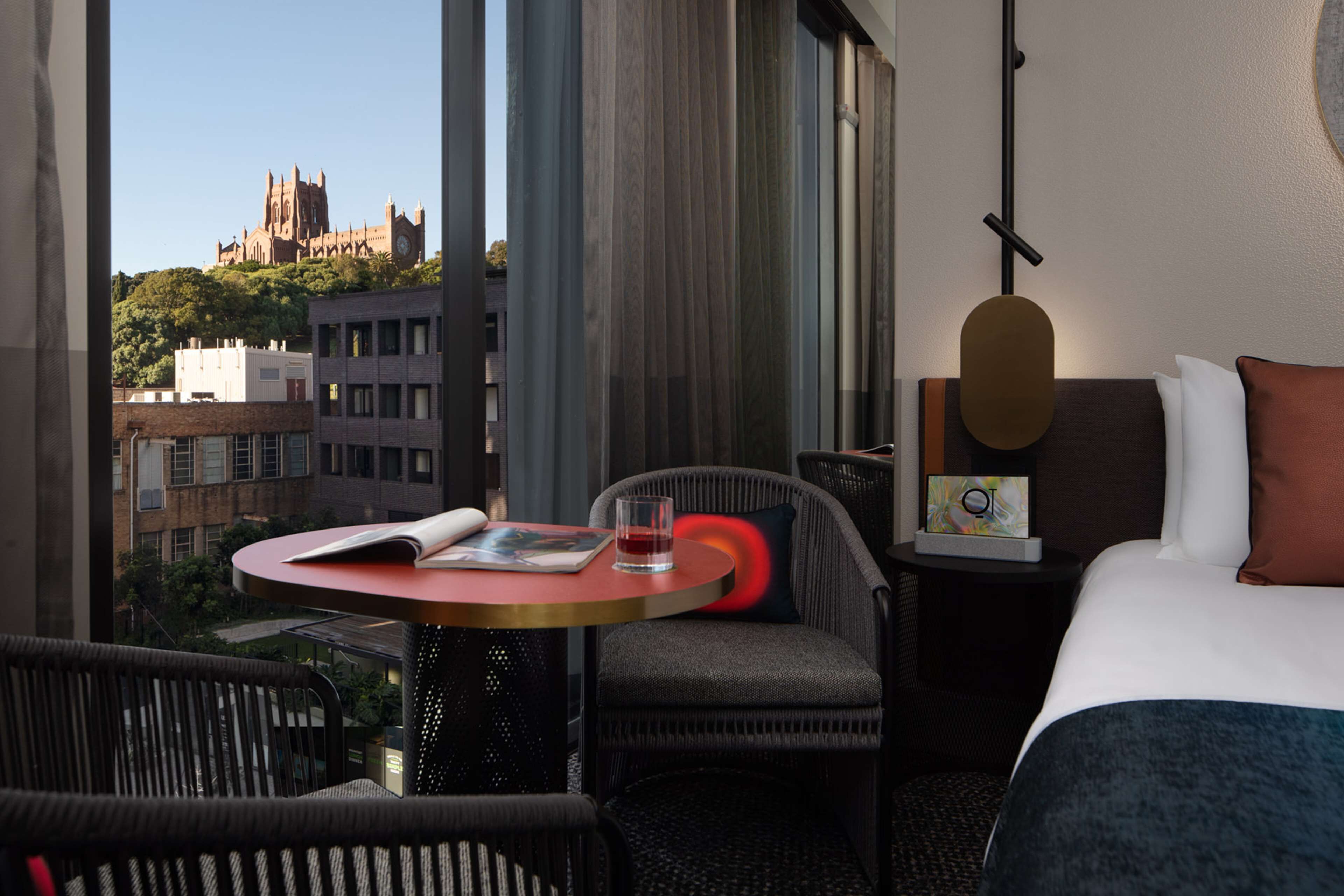 room, 1 king bed (qt) | 1 bedroom, premium bedding, pillow-top beds, minibar